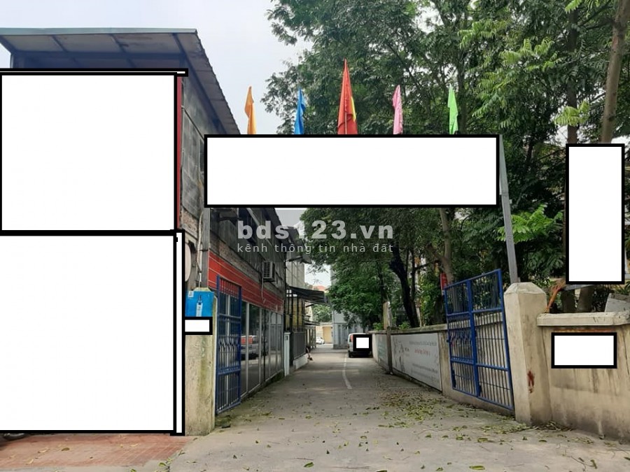 Nhà cấp 4, xe tải chạy quanh nhà, 2 mặt thoáng, gần ngã 3 Ngọc Hồi, 108 M2, 4.5 tỷ