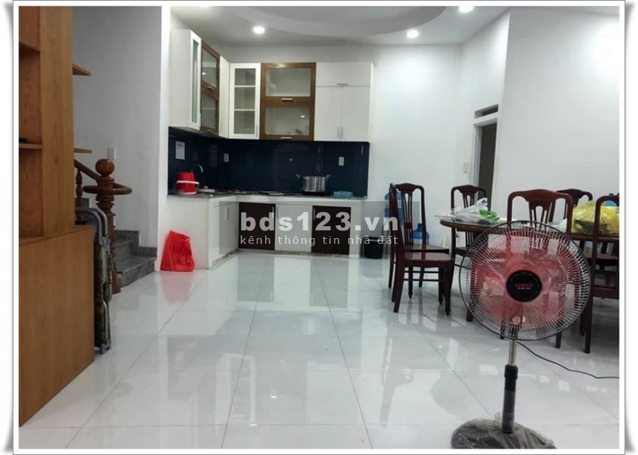 Bán nhà 3 lầu HXH 77M2 chỉ 6.4 tỷ Phan Văn Trị Bình Thạnh.