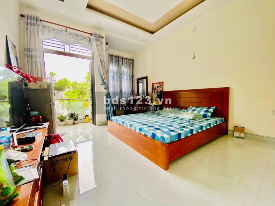 Biệt thự hẻm sang Âu Cơ, DT 135m2, ngay trung tâm P.10 Quận Tân Bình, giá chỉ 9.6 tỷ