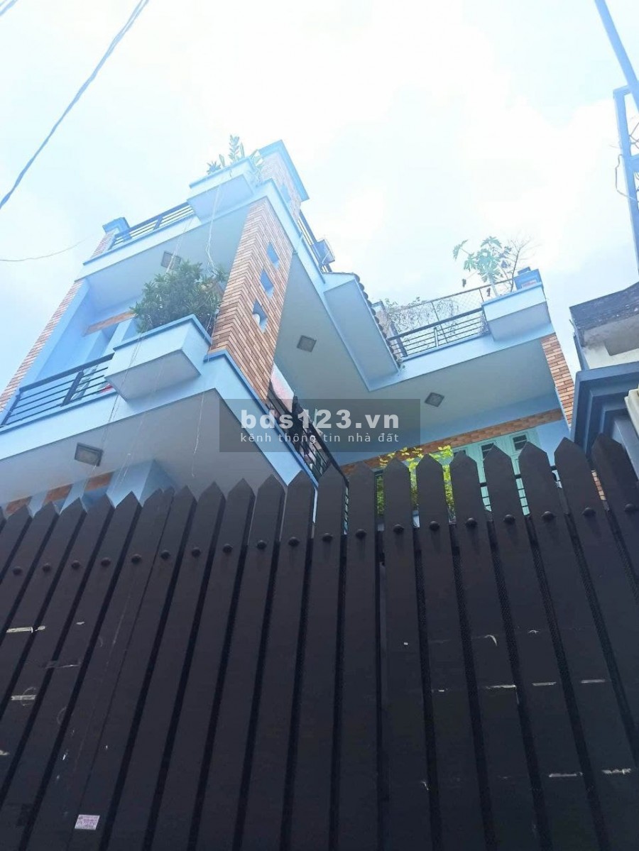 Biệt thự hẻm sang Âu Cơ, DT 135m2, ngay trung tâm P.10 Quận Tân Bình, giá chỉ 9.6 tỷ