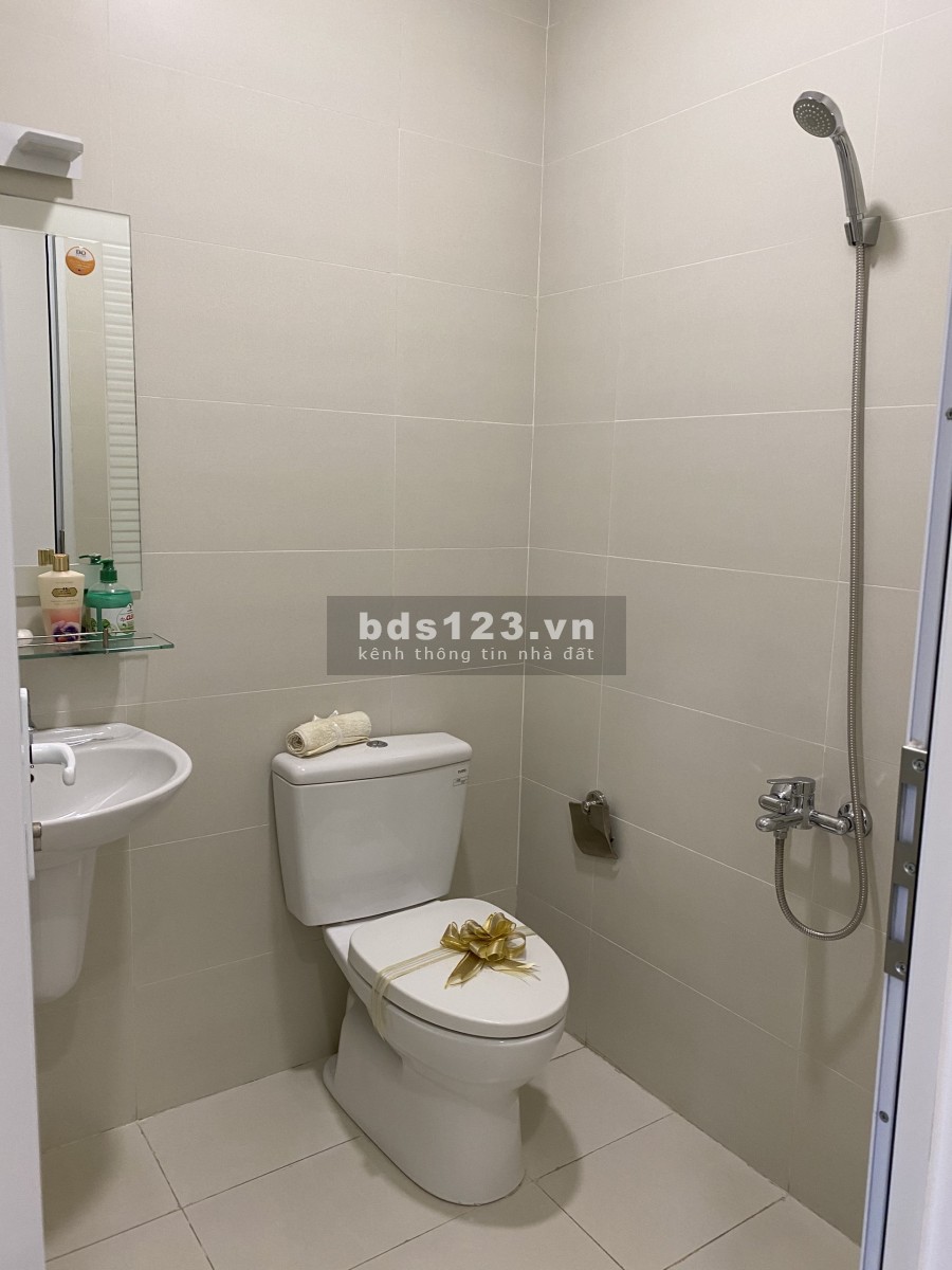 Căn hộ cao cấp Sahire 2 pn, giá 35 triệu/m2 mặt tiền Nguyễn Văn Linh, trung tâm Quận 8