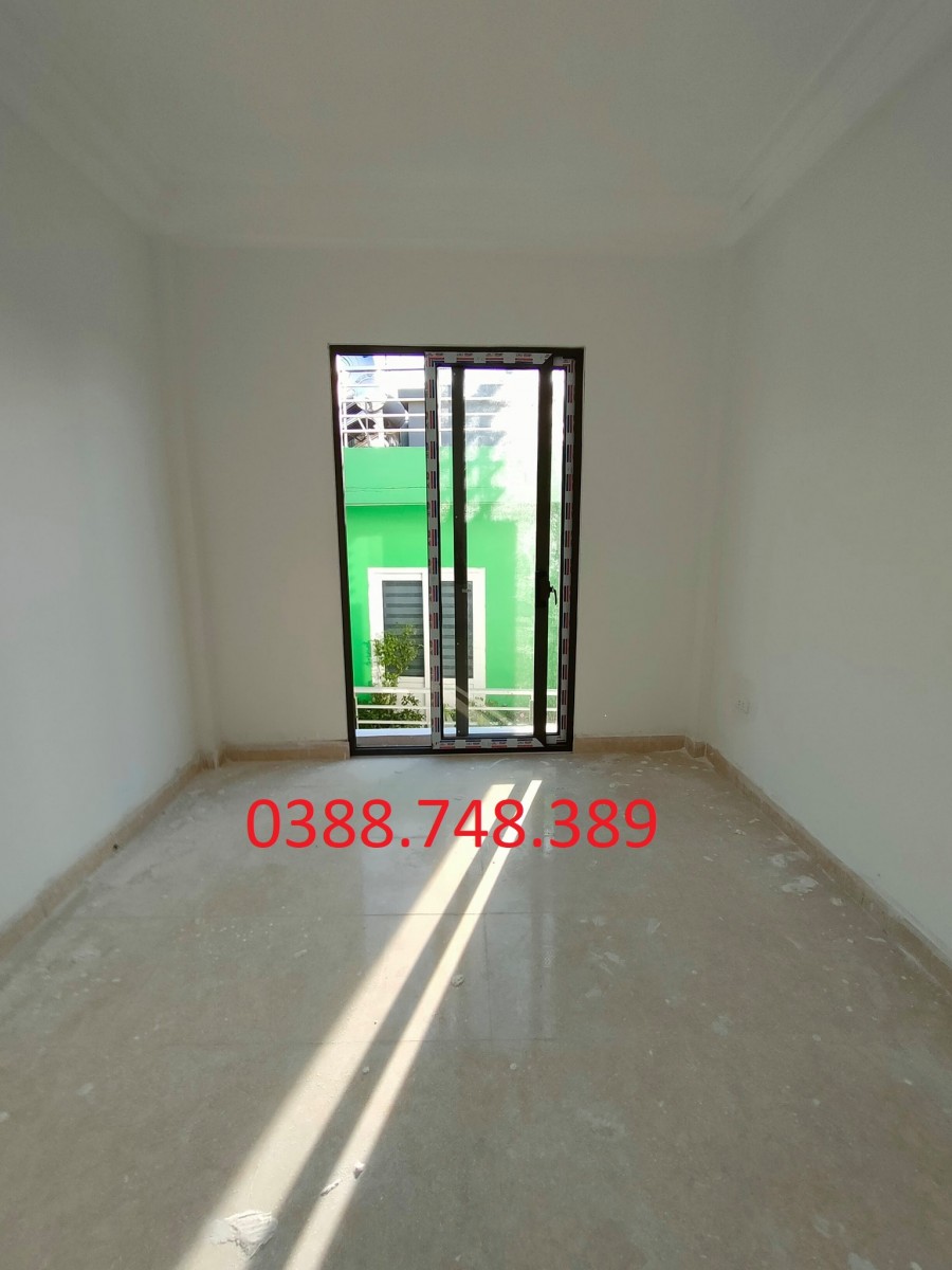 Bán Nhà Ngọc Hồi 37mx5t Ôtô kd giá chỉ có 3.2 tỷ.
