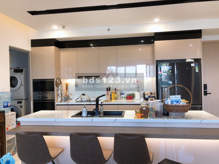 Cho thuê căn hộ chung cư cao cấp Palm Heights, trợ giá mùa dịch