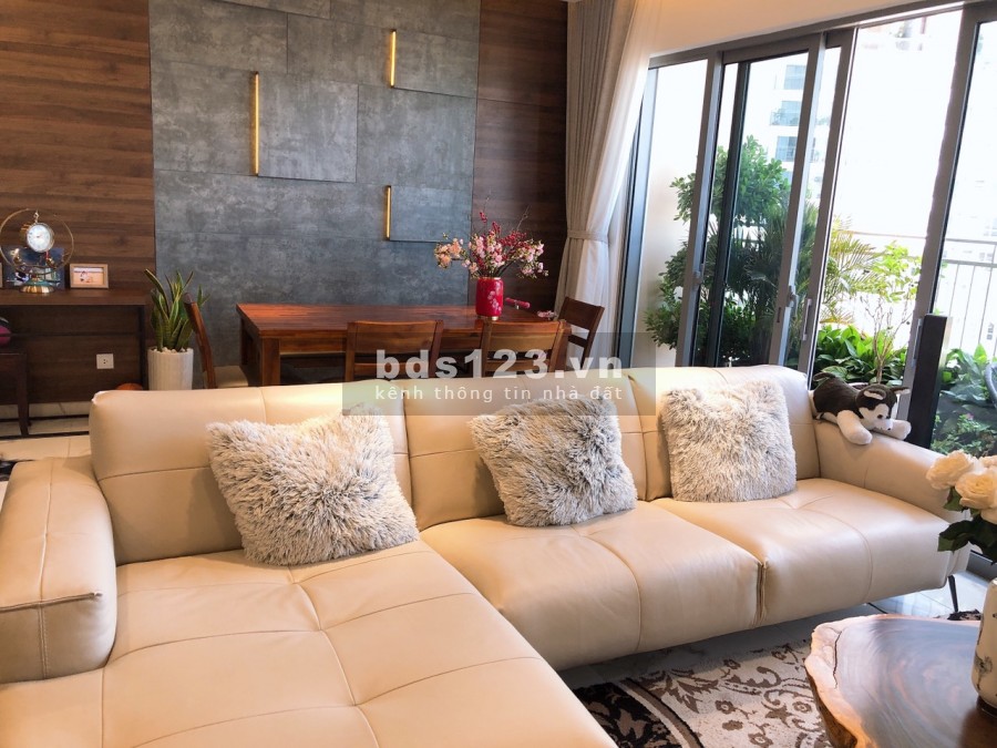 Cho thuê căn hộ chung cư cao cấp Palm Heights, trợ giá mùa dịch