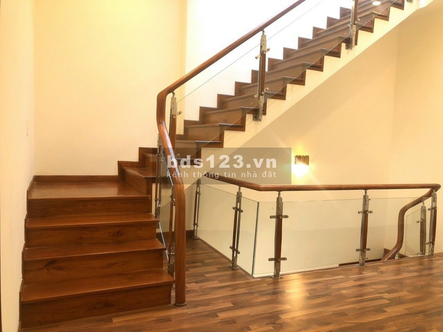 Nhà Mặt Tền Kinh Doanh đường Hùng Vương trung tâm TP Buôn Ma Thuột