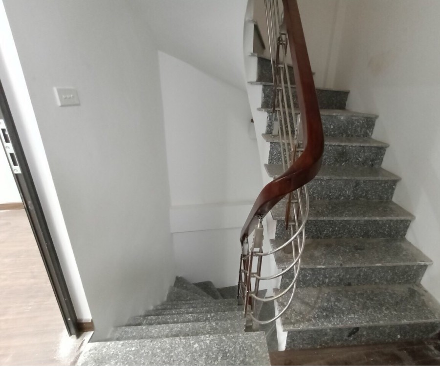 Bán nhà Hòa Bình 7, Hai Bà Trưng, 32m2 x 4 Tầng Nhỉnh 2 tỷ mới đẹp ở ngay LH 0944267031