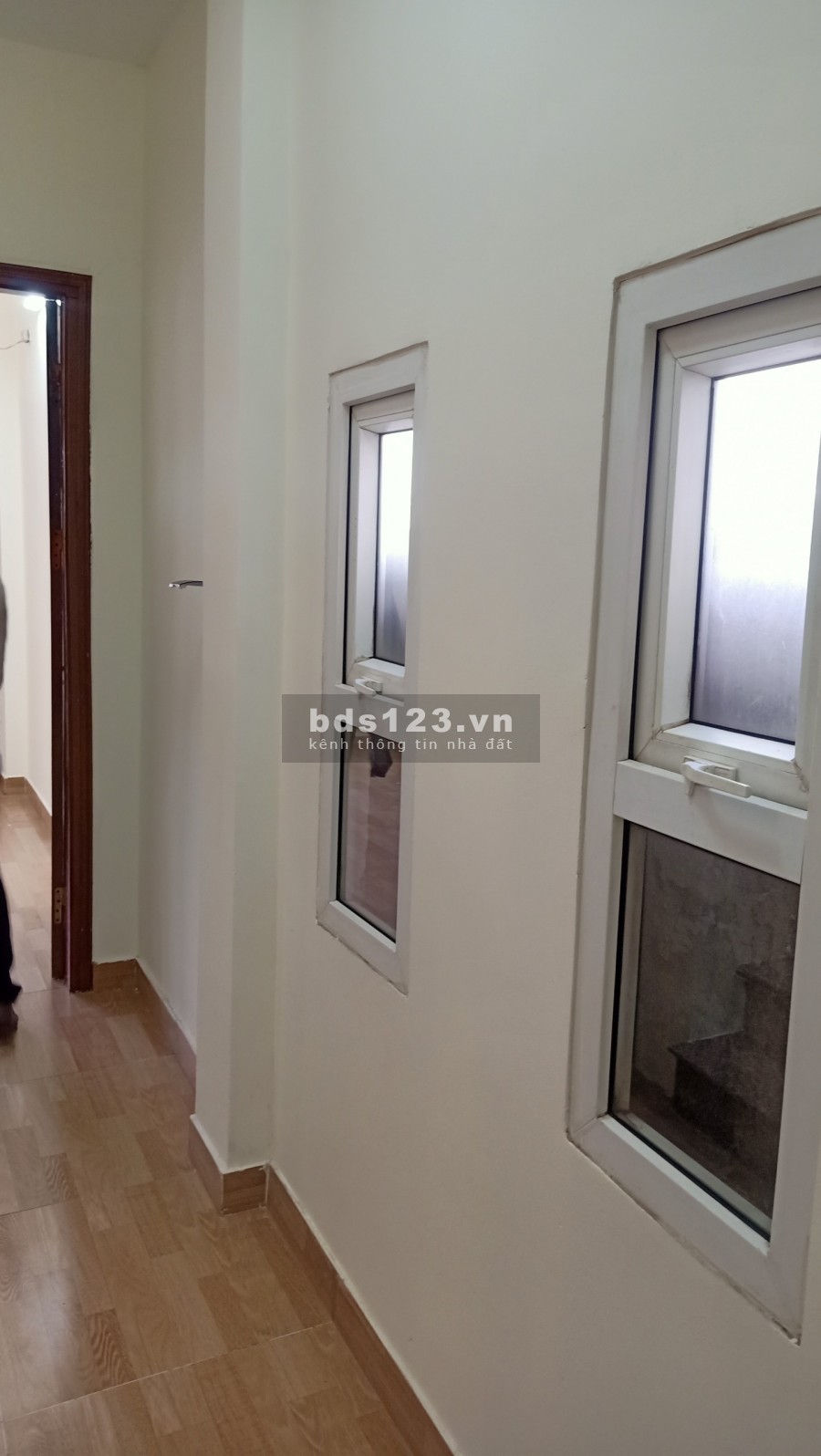 Bán căn nhà 4 tầng khu TT công an Đa Sĩ Kiến Hưng Hà Đông, diện tích 35m2, giá bán 3,3 tỷ. Lh 0984672007