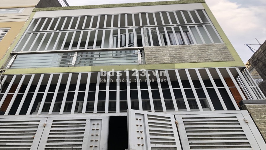 Nhà Nguyên Căn, Nội Thất Đầy Đủ, 2PN, 2WC, Ngay Đường 22, Linh Đông