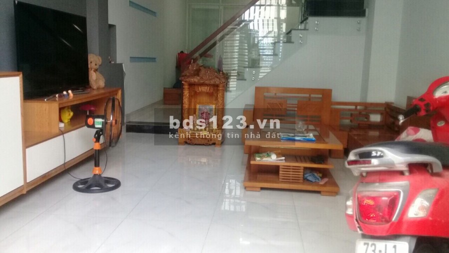 Nhà Nguyên Căn, Nội Thất Đầy Đủ, 2PN, 2WC, Ngay Đường 22, Linh Đông