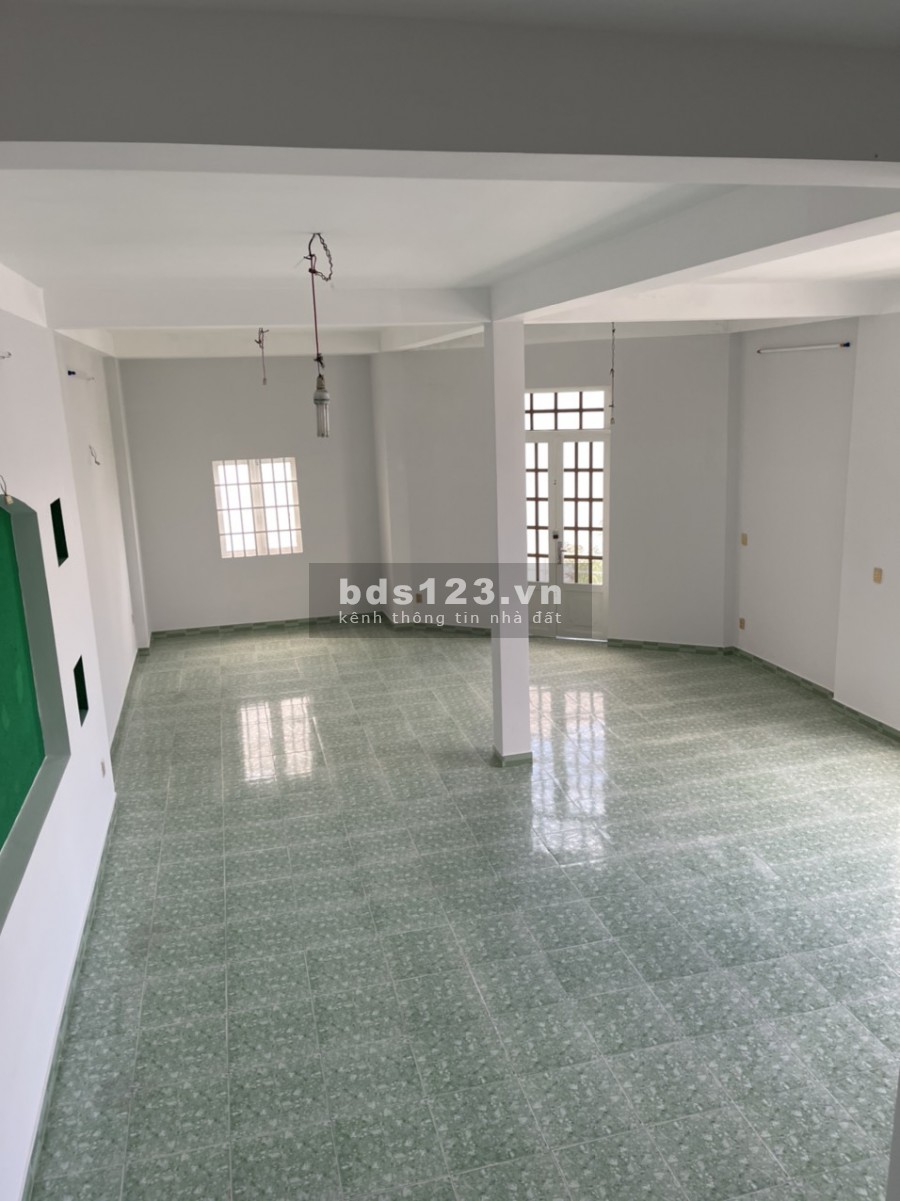 Nhà mới HXT Tân Hương(10x15m) trệt, 3 lầu, 4 phòng ngủ, 3 sàn suốt