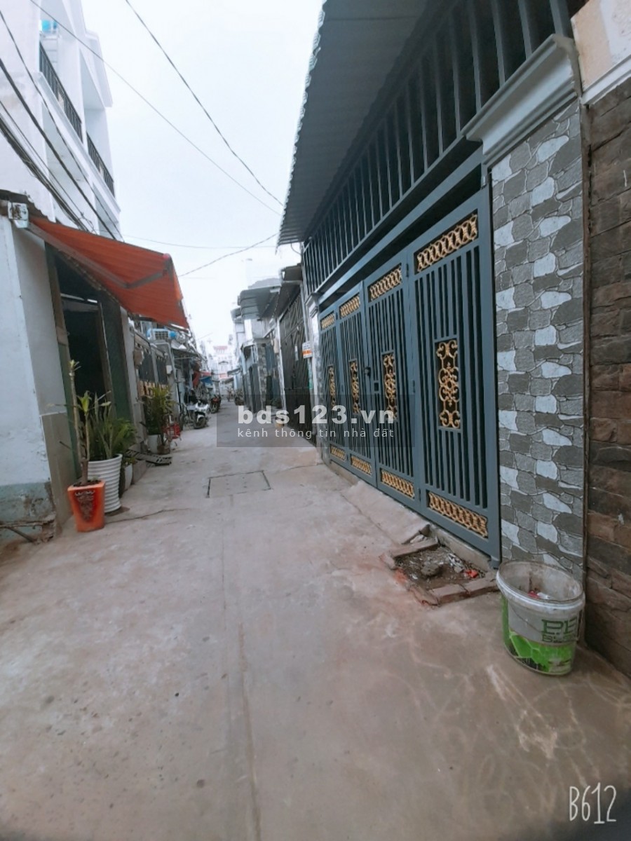 Hàng thơm giá bèo nhèo bán nhà hẻm 1982 Thị Trấn Nhà Bè