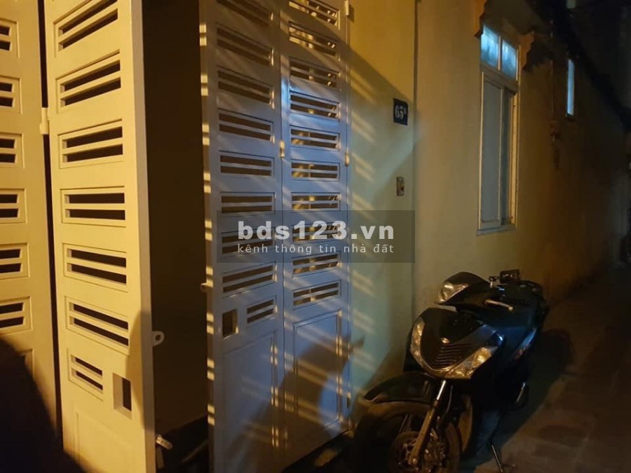 Bán nhà Khương Trung, Thanh Xuân, ngay ngã tư sở, rộng thoáng, sát phố, ở ngay, dt 42m2, 4 tầng, mt 3.9m
