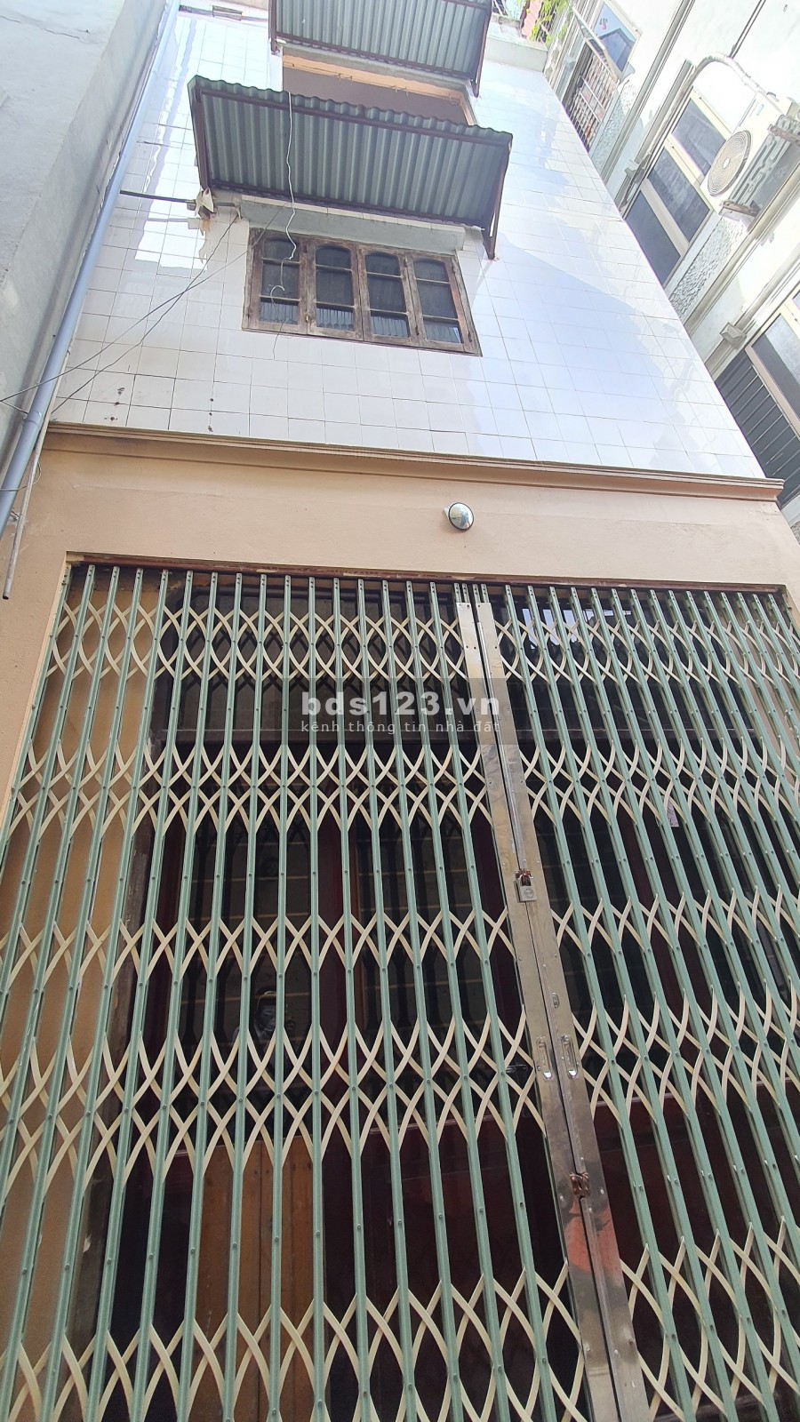 Bán nhà Lô Góc khu vực phố Đào Tấn-quận Ba Đình.Diện Tích 45m*4Tầng, MT 4m1, Gía 5Tỷ