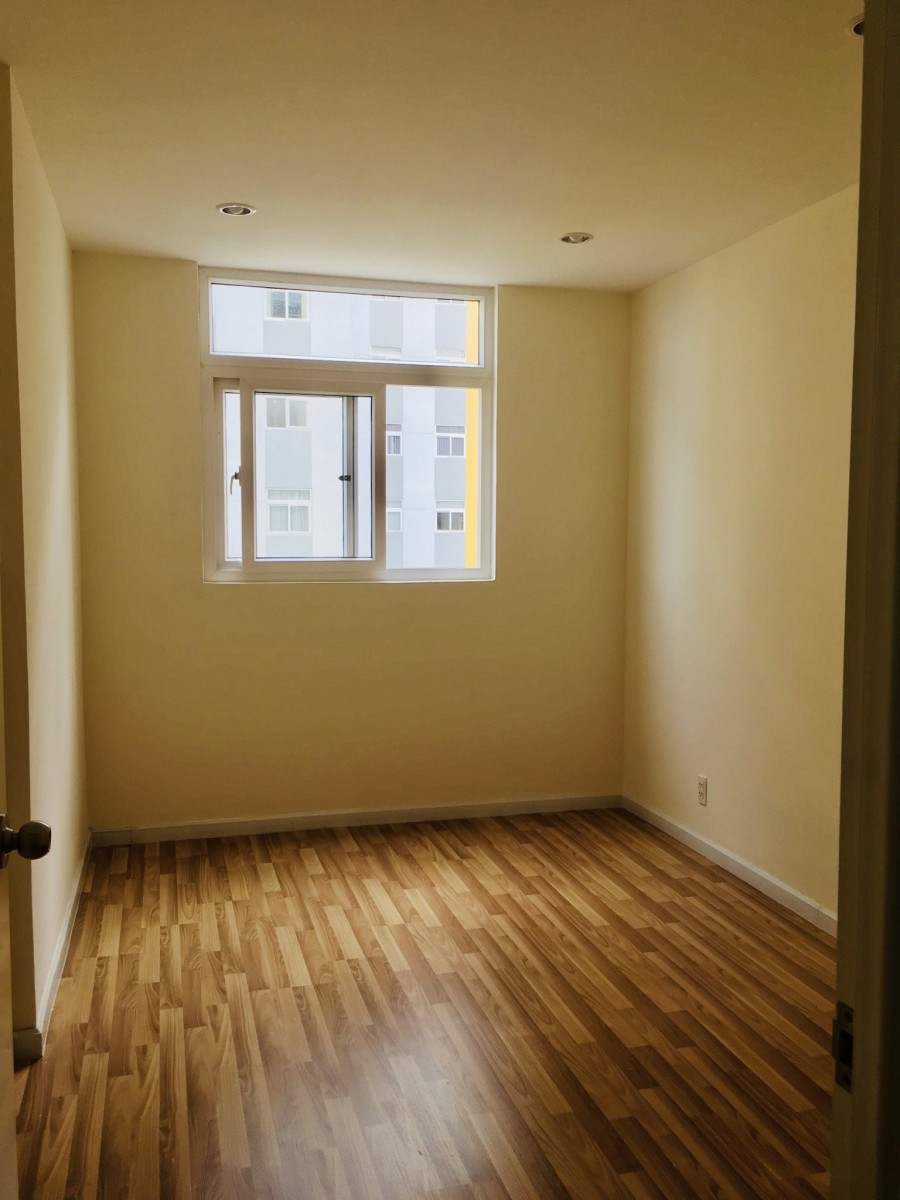 Cần bán căn hộ cao cấp City gate nhà trống giao ngay, dt 75m2, 2 pn