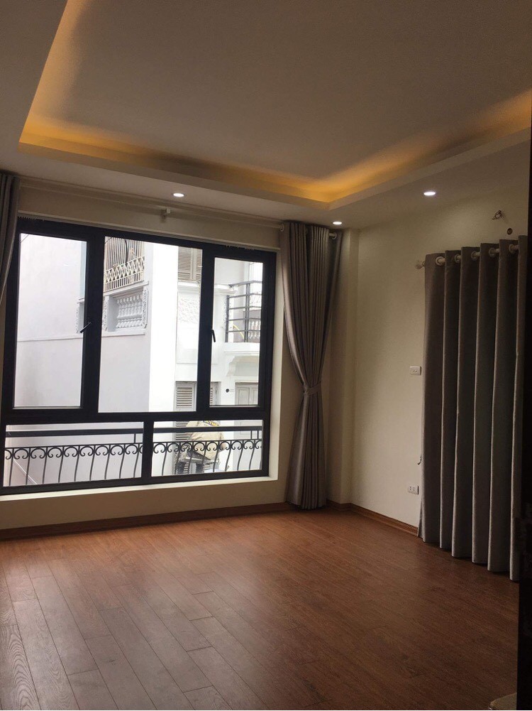 Nhà Bồ Đề 55m x 5t mt4.5m, ngõ ngắn thông, nhà mới, ô tô, lô góc, kinh doanh, nhỉnh 5 tỷ.