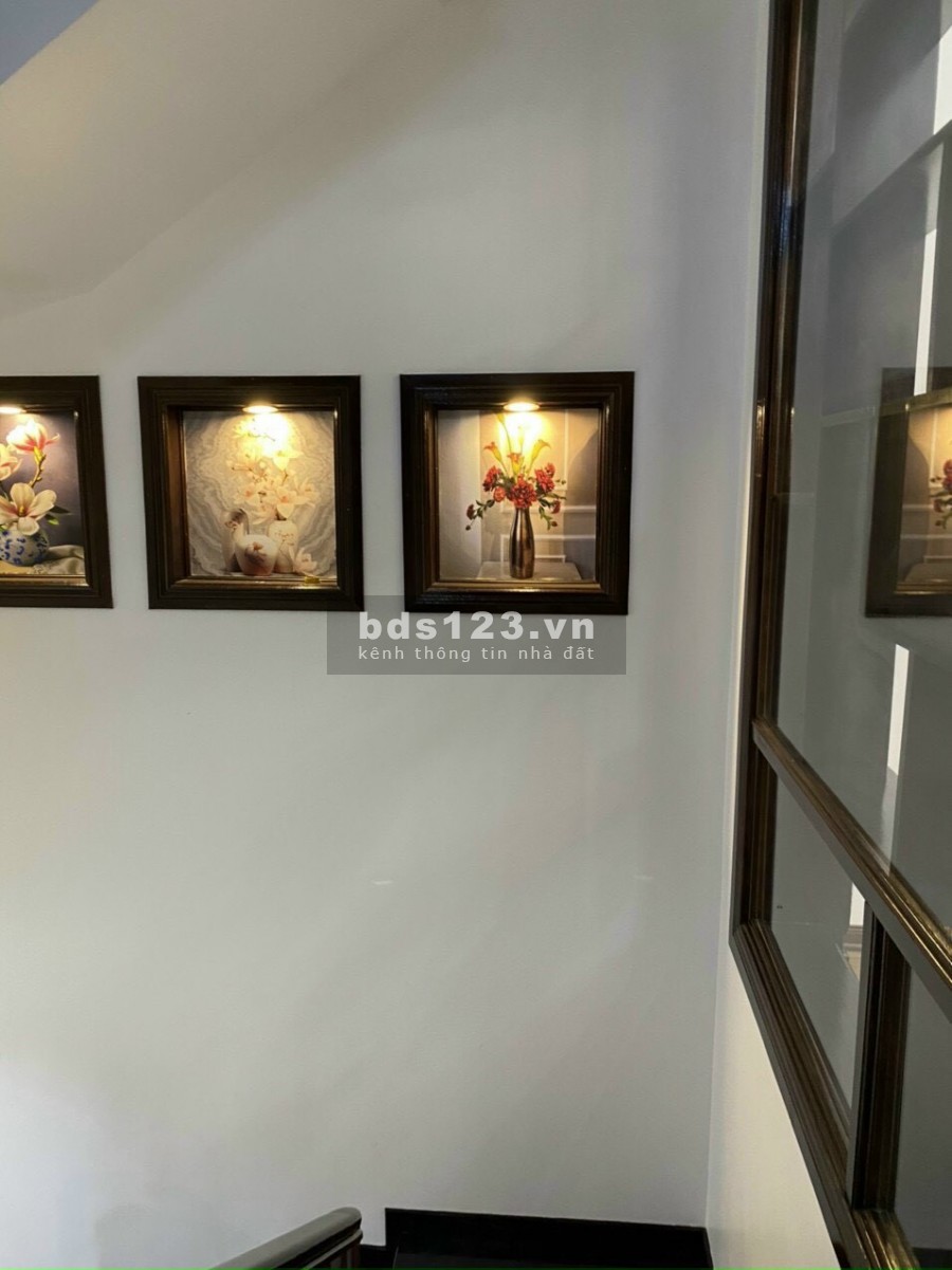 Bán nhà mặt đường Phùng Chí Kiên, TP HD, 4 tầng 67.5m2, mt 4.5m, nhà cực đẹp, chỉ 4.6 tỷ