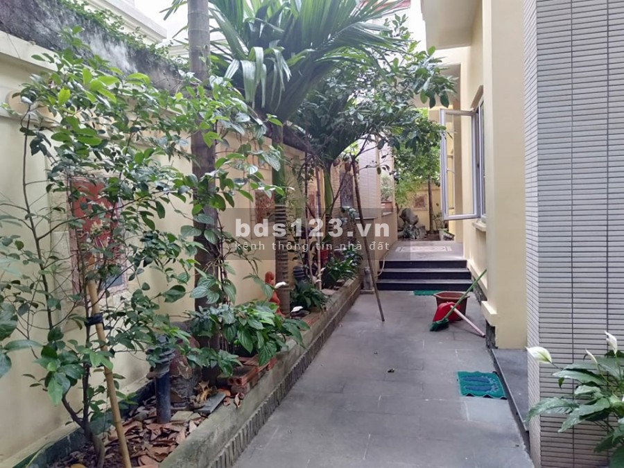 Bán nhà 3 tầng Văn Quán – Hà Đông, Kinh doanh sầm uất, DT sử dụng 190 m2, giá 19.5 tỷ (có thương lượng)