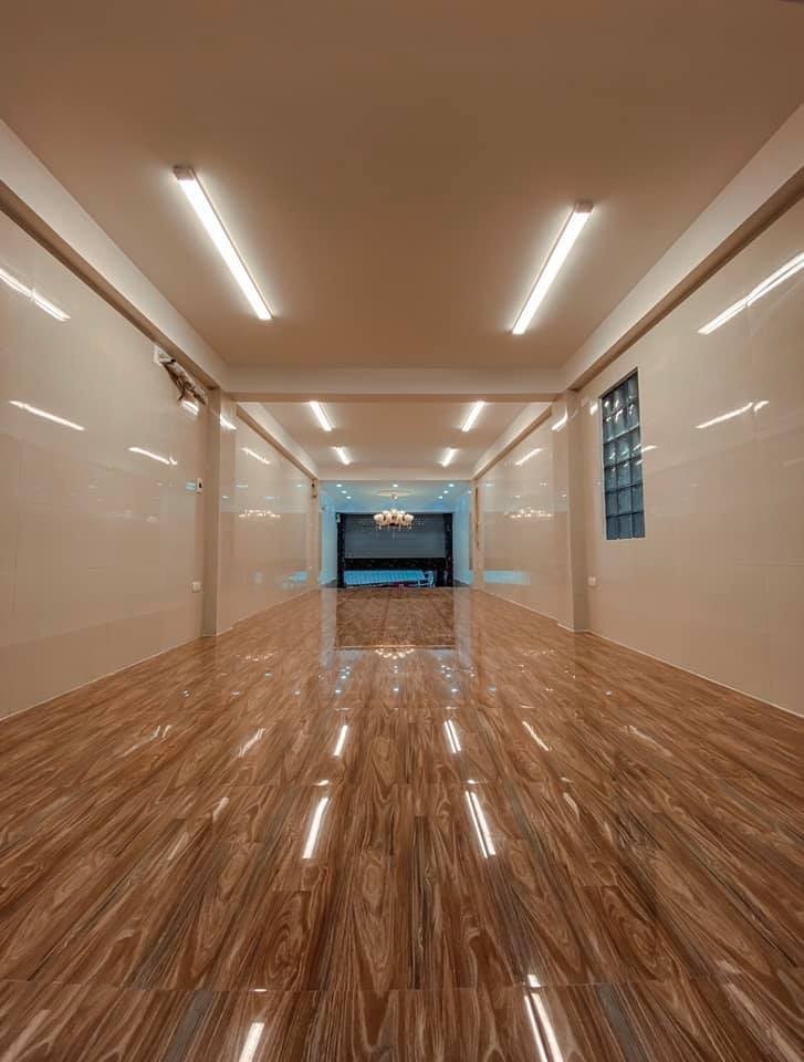 Bán nhà Nguyễn Trãi, gara ô tô an ninh 24/24, dt 68m2, mt 8m, giá bán 9 tỷ