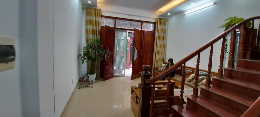 Bán nhà mặt ngõ Tân Mai, mặt tiền đỉnh, 4m, dt lớn, 55m2, giá 3 tỷ, lhcc