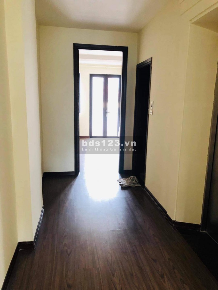 Oto vào nhà ngõ 158 Nguyễn Khánh Toàn, DT 73.5m2 6 tầng mt 4m giá 12.8 tỷ