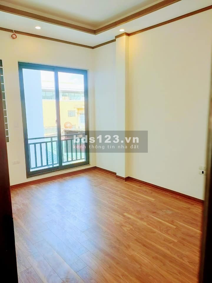 Chính chủ bán nhà Lương Khánh Thiện, dt 59m2, 5 tầng, mt 4.7 giá 4.77 tỷ, có thương lượng