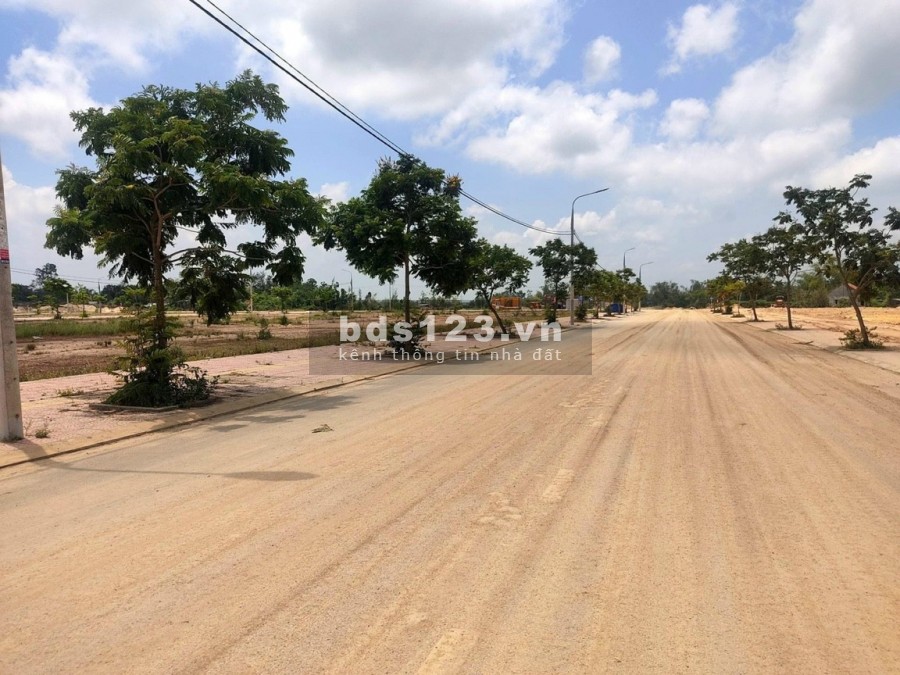 Đất nền chợ Lai Nghi Cầu Hưng đang mở bán giai đoạn 2, giá 10.5 triệu/m2