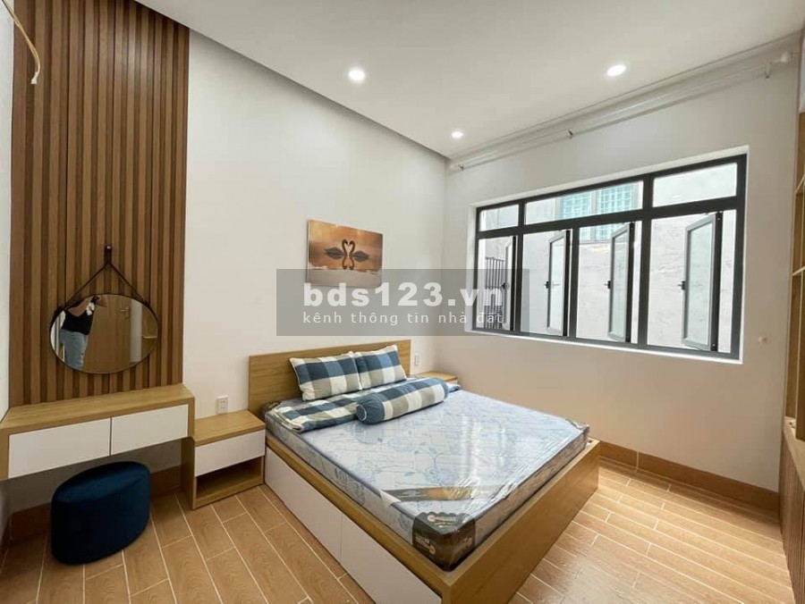 Cần bán căn nhà mới xây 1 lầu đúc, huyện Bình Chánh, đúc 100%, kiến trúc đẹp