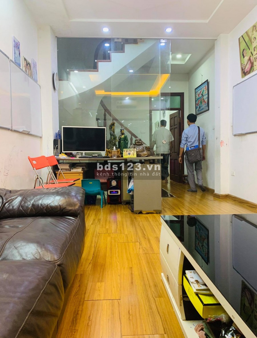 Bán nhà phân lô phố Thái Thịnh kinh doanh, thoáng 2 mặt, 58m2 x 4T, Ôtô 10m, giá 6,5 tỷ.