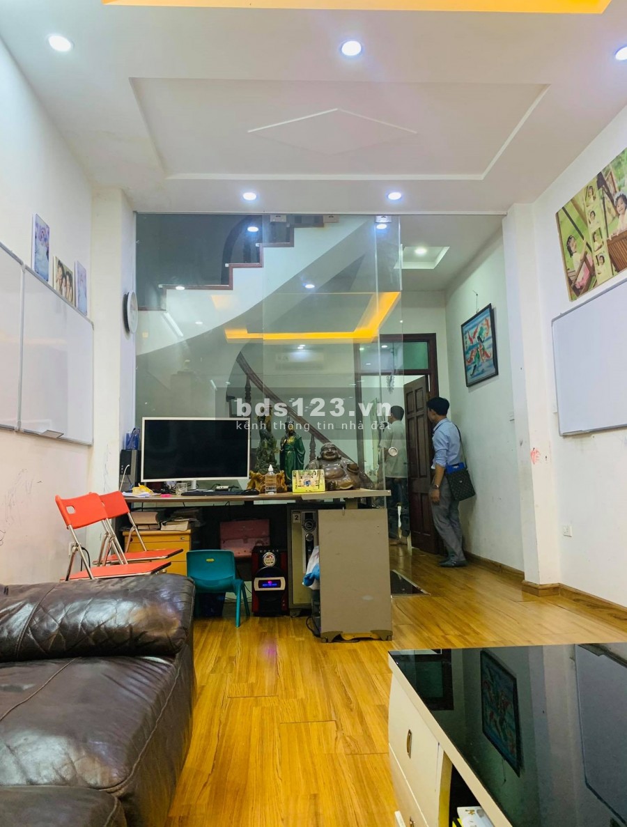 Bán nhà phân lô phố Thái Thịnh kinh doanh, thoáng 2 mặt, 58m2 x 4T, Ôtô 10m, giá 6,5 tỷ.