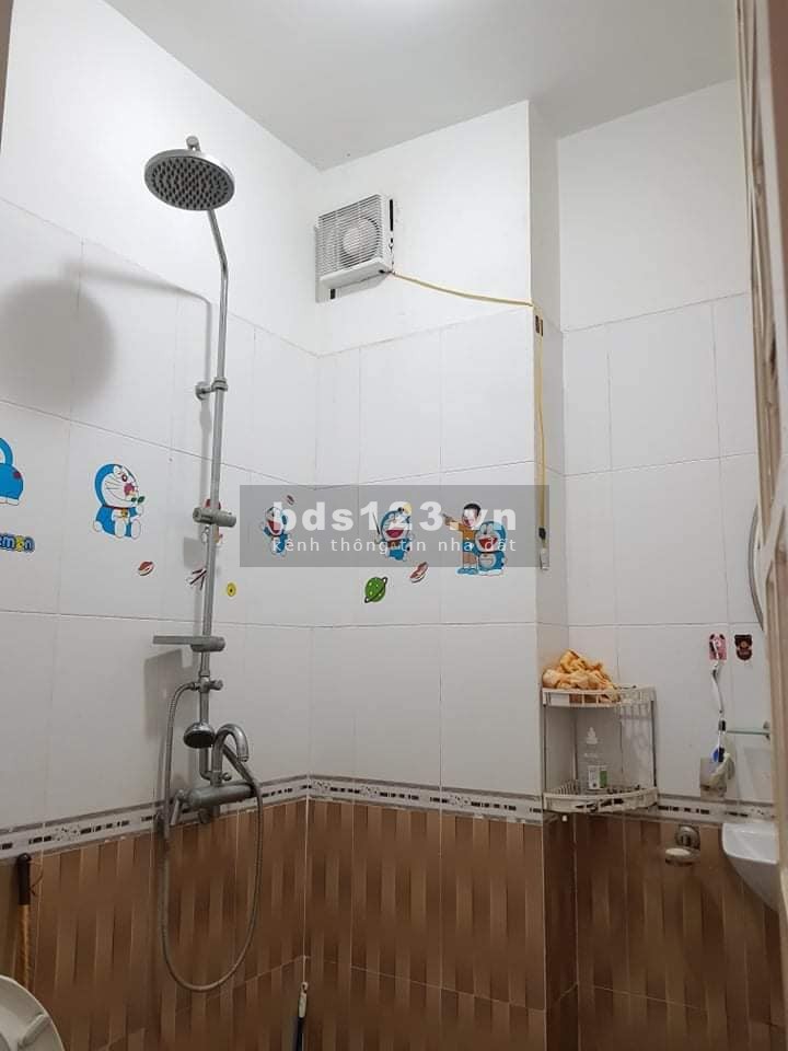Bán nhà đường Dương Quảng Hàm, kinh doanh sầm uất. giá 5.8 tỷ