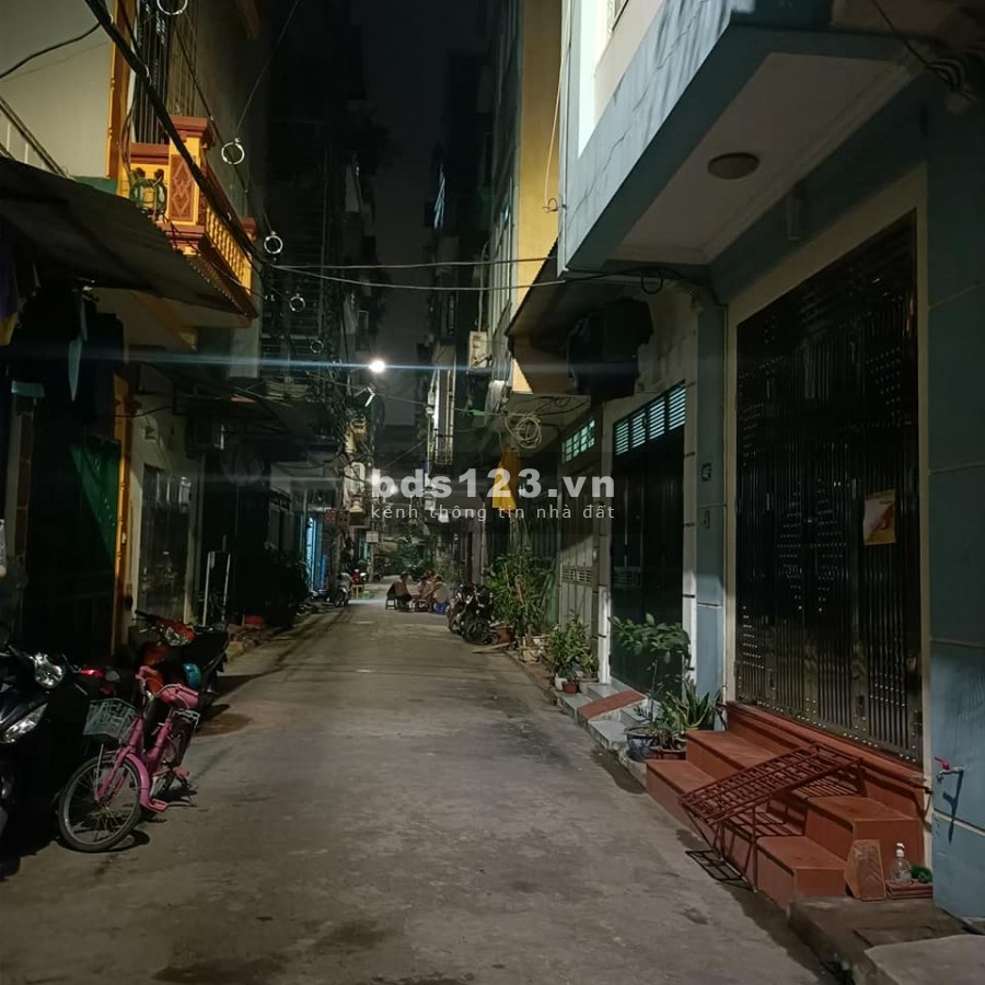 Bán nhà phân lô, Cổ Nhuế, ô tô đỗ diện tích sử dụng 36m2, giá 4.2 tỷ