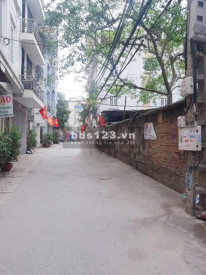 Diện tích 31m2+32m2 đất mặt tiền 3,9M2, 3,8 đồng giá 2.4 tỷ Xuân Đỉnh, lhcc