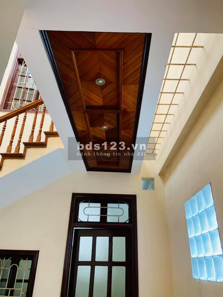 Bán nhà phố Kim Mã Thượng,phường Vĩnh Phúc,Trung Tâm quận Ba Đình. DT 56m x 4T, MT 3m8 Giá 5.7tỷ