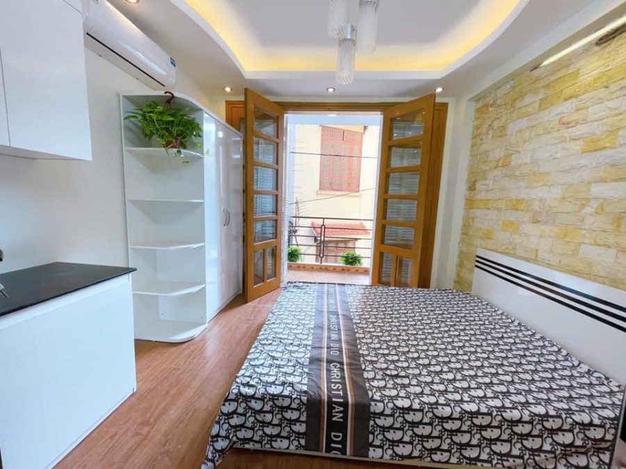 Bán Nhà, kinh doanh Chùa Láng, Quận Đống Đa, dt 60m2, 5 tầng, giá 6.5 tỷ
