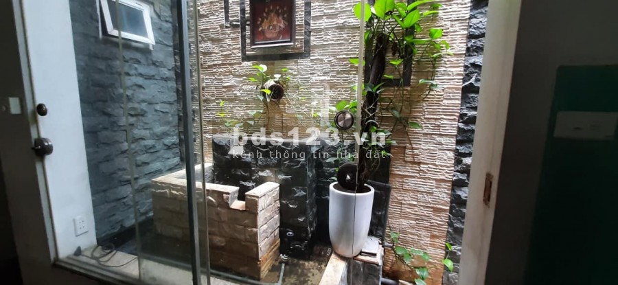 Nhỉnh 4 tỷ có nhà 4 tầng, An Dương Vương, Tây Hồ, lô góc 3 mặt thoáng, ngõ thông