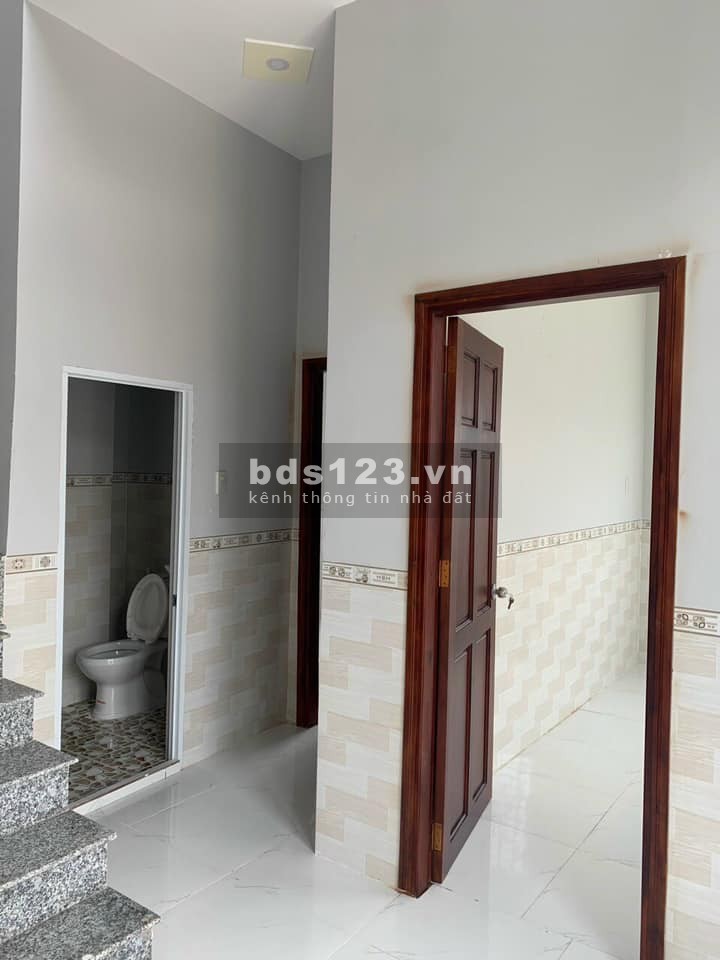 Bán nhà 2 lầu khu biệt thự hưng lợi thổ cư 41m2 giá 3 tỷ ngay trung tâm
