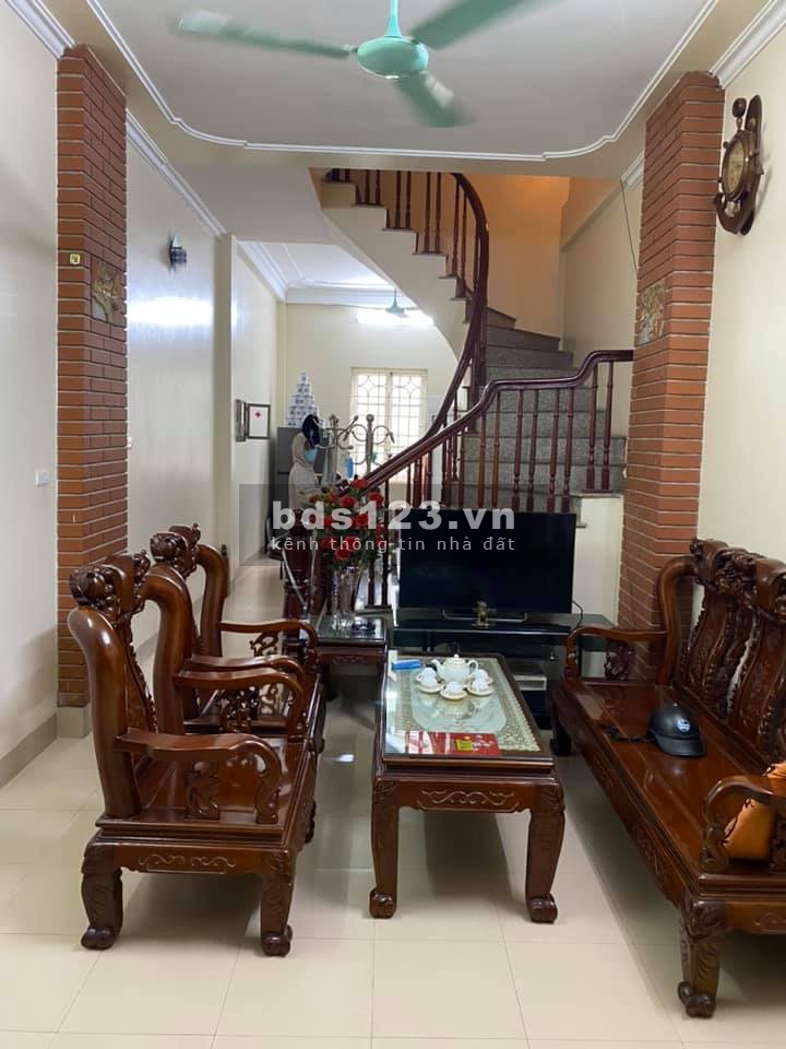 Bán nhà, Phan Đình Giot, xuống xe vào nhà, diện tích 33m2, giá 3,3 tỷ