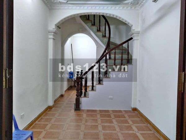 Bán nhà tầm tiền. nhỉnh 2.5 tỷ, đường Kim Giang, rộng 30m, lh 0961960367