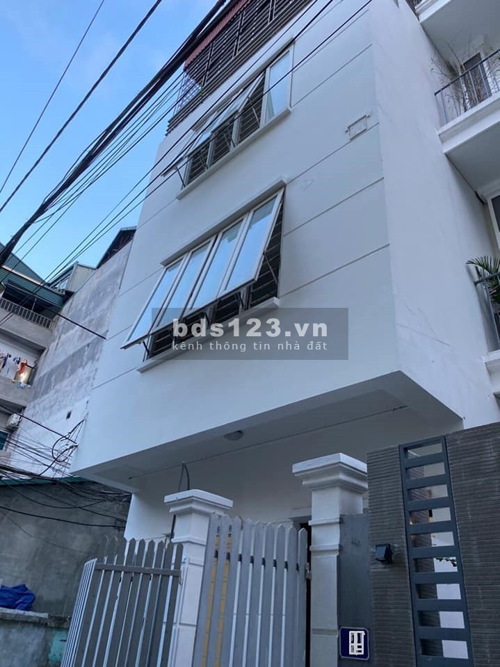 Hiếm Có Vị Trí Đẹp Lô Góc Nhà Ngọc Thụy 38m 4tầng Ôtô tránh Nhỉnh 3 tỷ