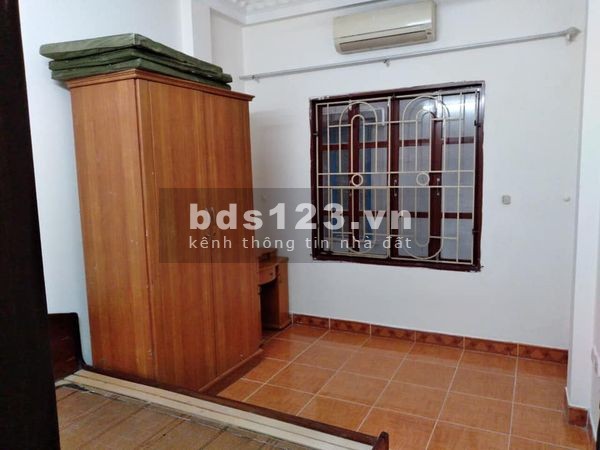Bán nhà tầm tiền. nhỉnh 2.5 tỷ, đường Kim Giang, rộng 30m, lh 0961960367