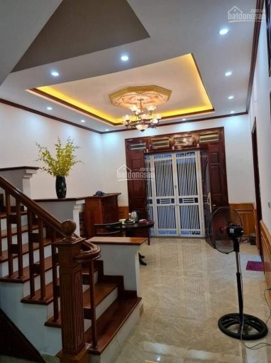 Bán nhà 5 tầng nguyễn khuyến hà đông. dt 60m. mt4m. nhà đẹp. oto vào nhà. lh 0984042591