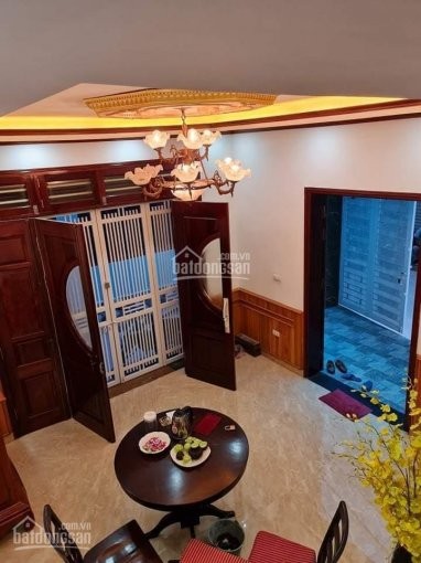 Bán nhà 5 tầng nguyễn khuyến hà đông. dt 60m. mt4m. nhà đẹp. oto vào nhà. lh 0984042591