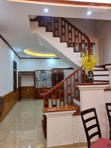 Bán nhà 5 tầng nguyễn khuyến hà đông. dt 60m. mt4m. nhà đẹp. oto vào nhà. lh 0984042591