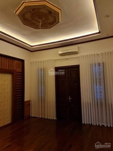 Bán nhà 5 tầng nguyễn khuyến hà đông. dt 60m. mt4m. nhà đẹp. oto vào nhà. lh 0984042591