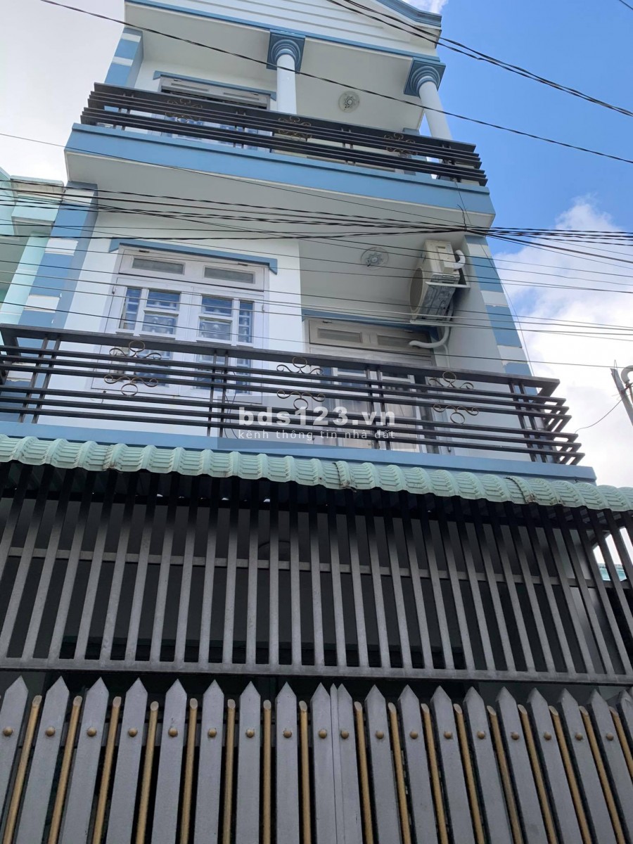 Bán nhà sổ riêng quận 12, đúc 3 tấm kiên cố, DTSD: 120m2 giá 2,4 tỷ