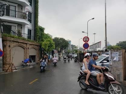 Hoàn Kiếm - Hồng Hà diện tích 60m2, 7 tầng, 8 mặt tiền giá 17.3 tỷ Hoàn Kiếm