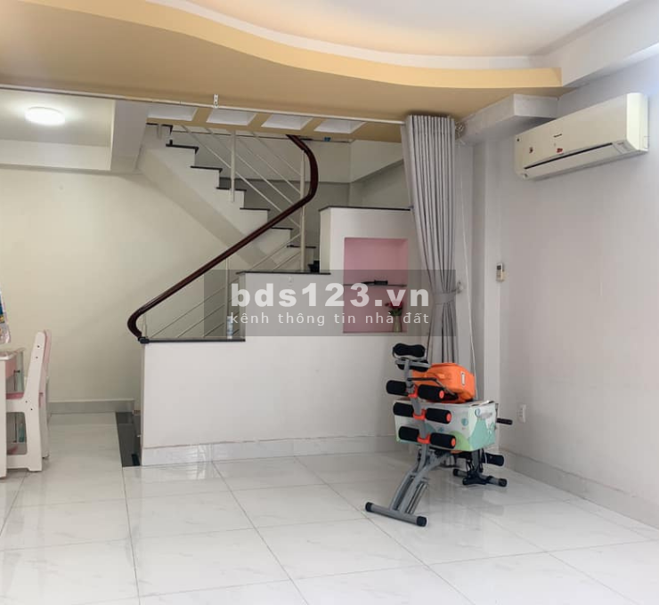 Bán nhà Mới! 4 tầng Nguyễn Thái Sơn, P.5, GV 42m2 giá bán 4,4 tỷ thương lượng