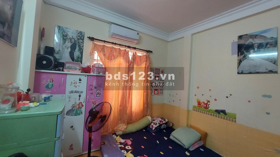 Bán nhà Nguyễn Khoái 34 m2 giá 2 tỷ dầy đủ nội thất, lh 0981663442