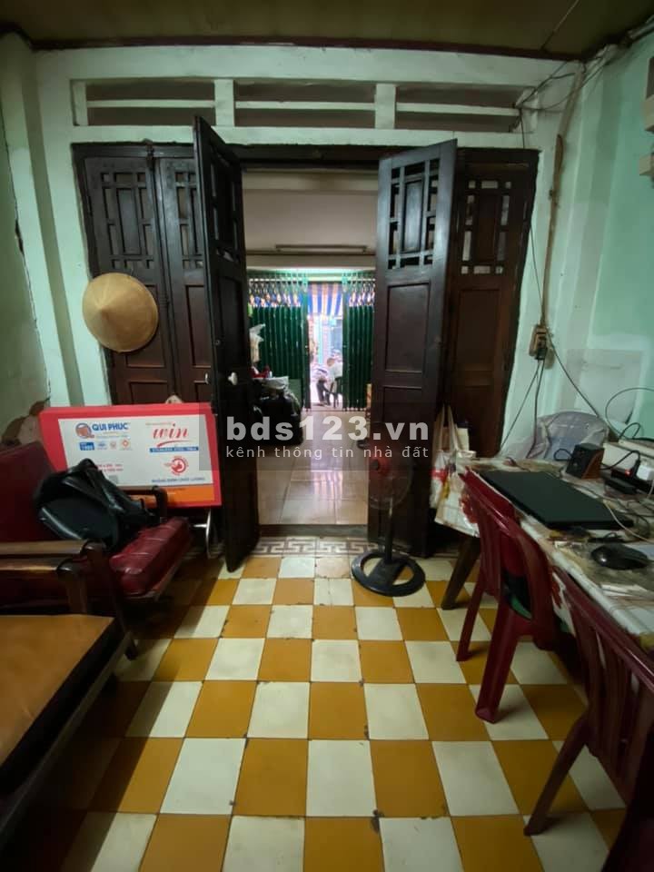 Bán nhà mặt tiền Bà Hạt Phường 4 Quận 10, diện tích 45m2, giá 14.8 tỷ