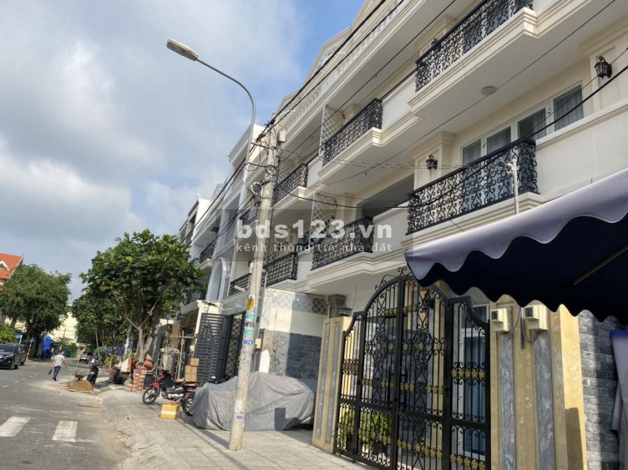 Giảm giá mạnh mùa dịch nhà MT 78M2, 12.2 tỷ, đường số 14, Q6. LH: Thắng Phan
